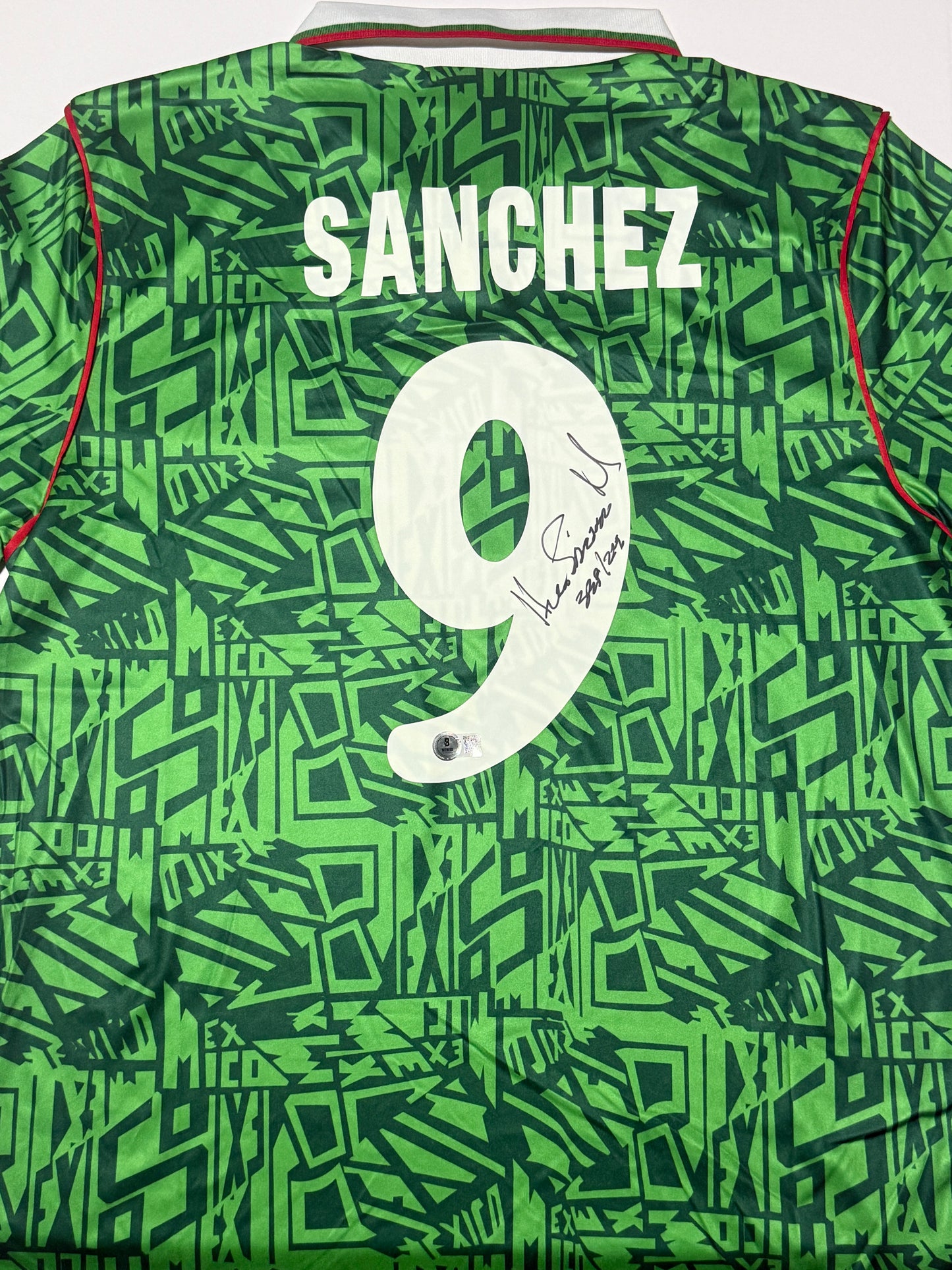 Hugo Sanchez signed Mexico jersey