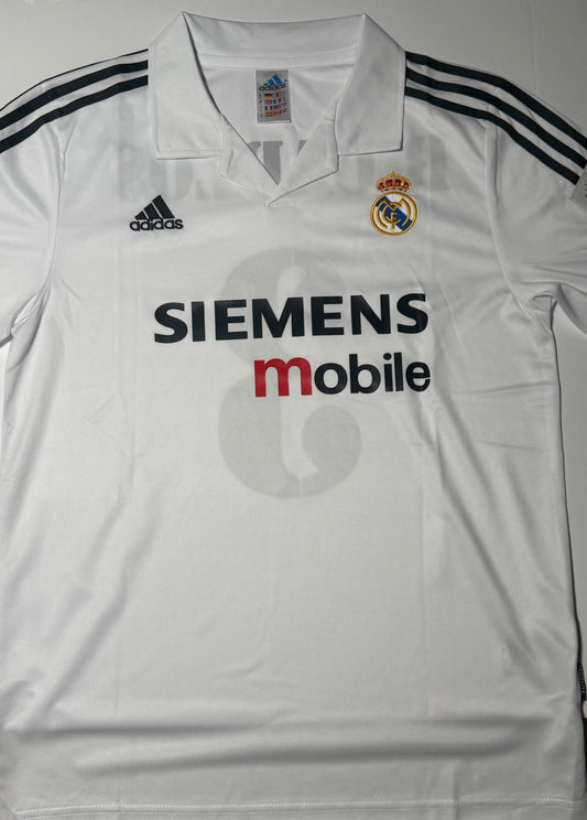 Roberto Carlos signed Real Madrid jersey